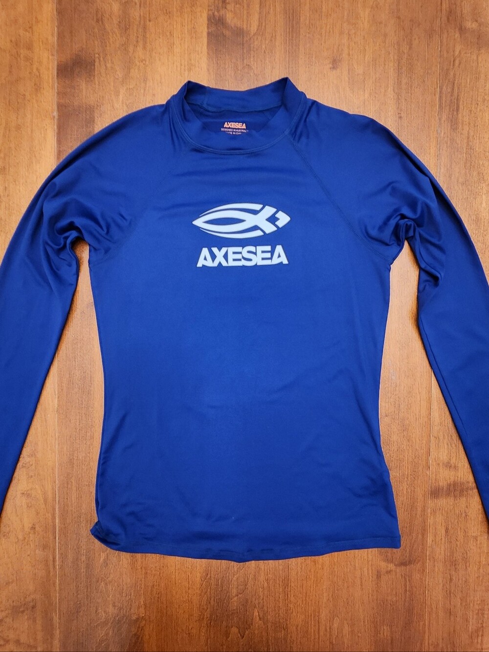 Axesea Rash Guard Top - Size M